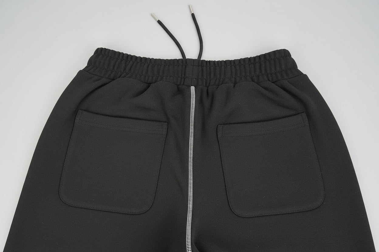 Exposed Stitching Autumn Sweatpants (black/white)